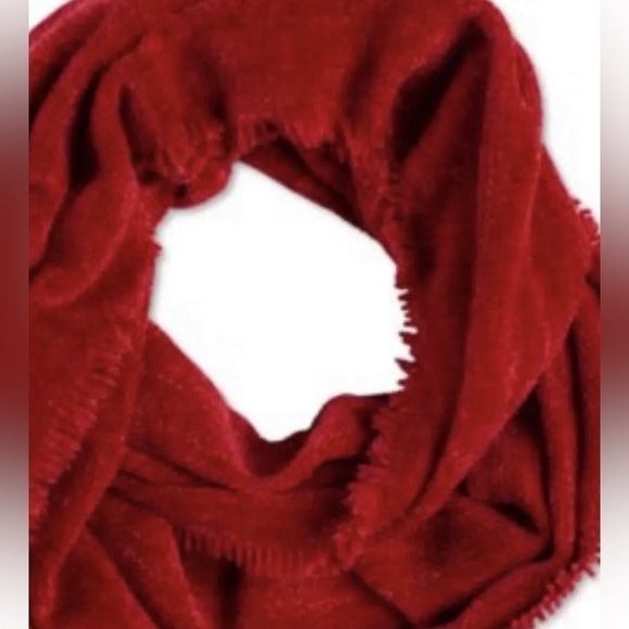 𝅺charter Club Solid Red Infinite-Loop Scarf One Size.  NWT - Picture 2 of 6